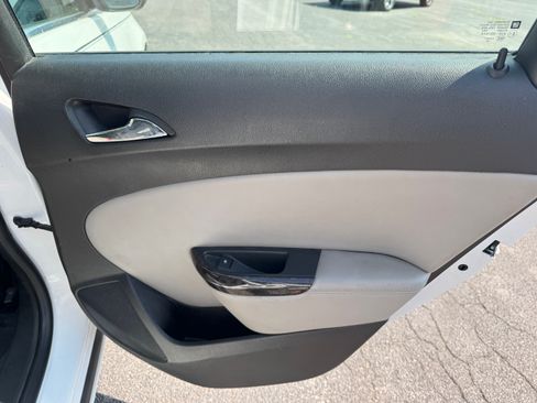 Used 2017 Buick Verano Sport Touring FWD image 15