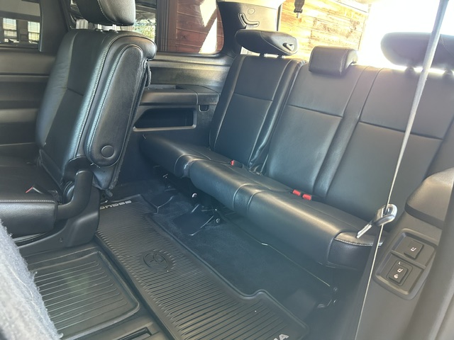 Used 2018 Toyota Sequoia 4WD SR5 image 16