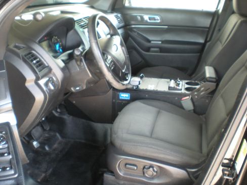 Used 2016 Ford Explorer 4WD Police Interceptor image 4