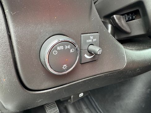 Used 2018 GMC Savana 2500 image 13