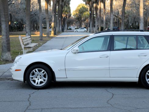 Used 2004 Mercedes-Benz E 320 Wagon image 11