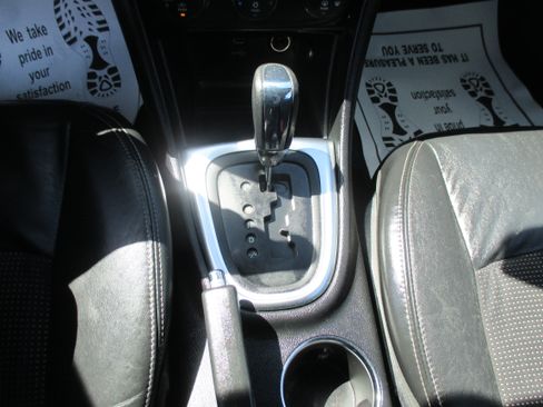 Used 2012 Chrysler 200 S Convertible FWD image 6