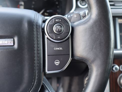 Used 2016 Land Rover Range Rover HSE image 21