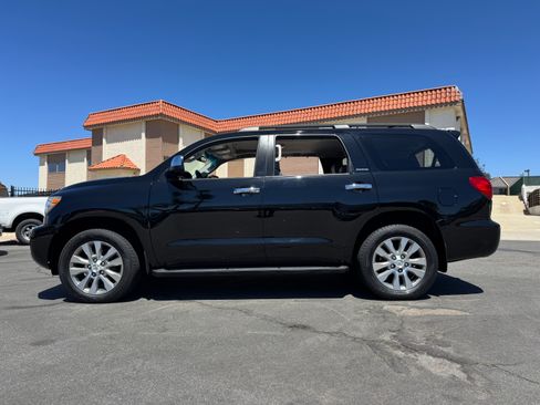 Used 2011 Toyota Sequoia Limited image 2