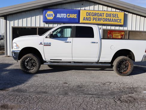 Used 2016 RAM 2500 SLT image 1