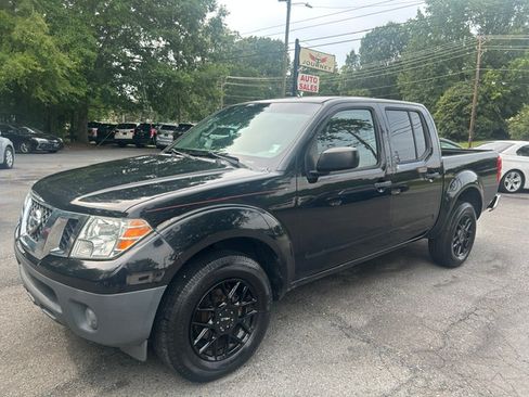Used 2012 Nissan Frontier 2WD Crew Cab image 1