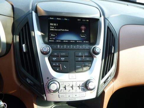 Used 2016 Chevrolet Equinox LTZ image 23