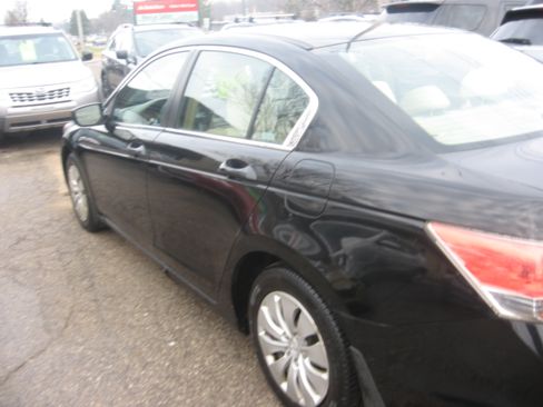 Used 2009 Honda Accord EX image 6