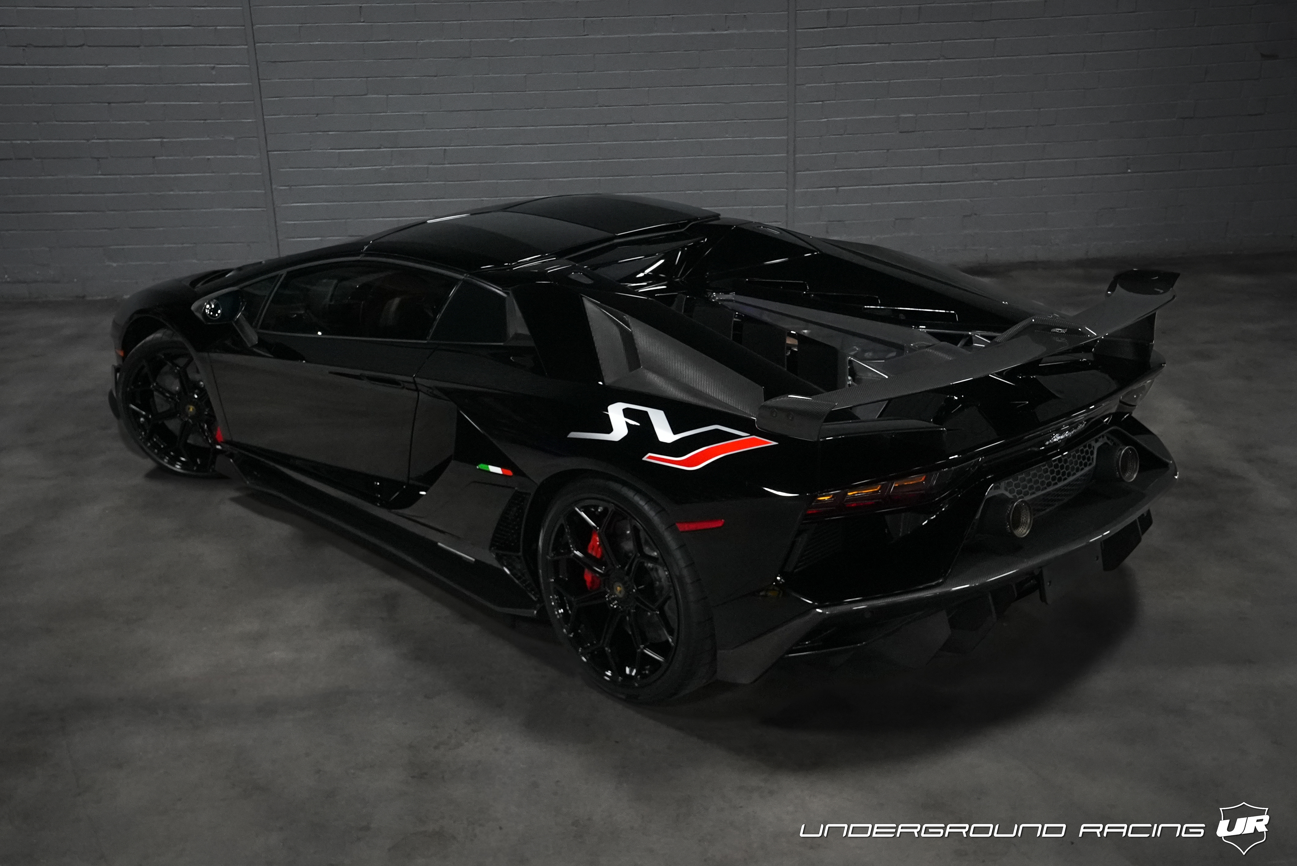 Used 2021 Lamborghini Aventador SVJ Roadster AWD/4WD image 4