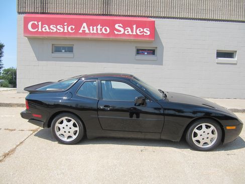 Used 1989 Porsche 944 Turbo Coupe RWD image 8