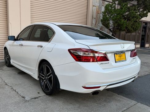 Used 2017 Honda Accord Sport image 2