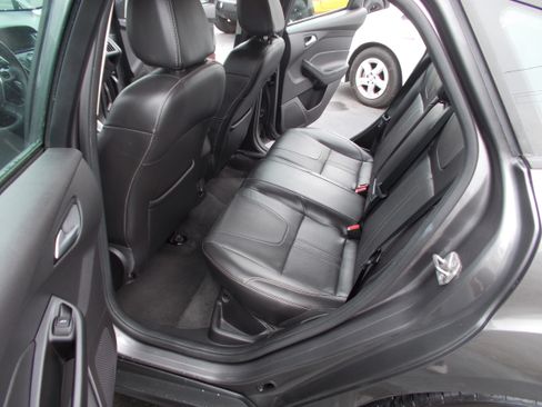 Used 2014 Ford Focus SE Hatchback FWD image 18