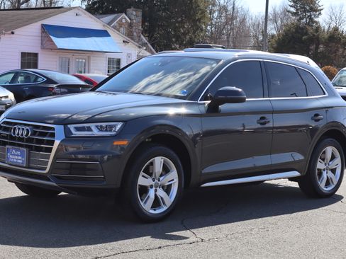 Used 2018 Audi Q5 2.0T Premium Plus image 3