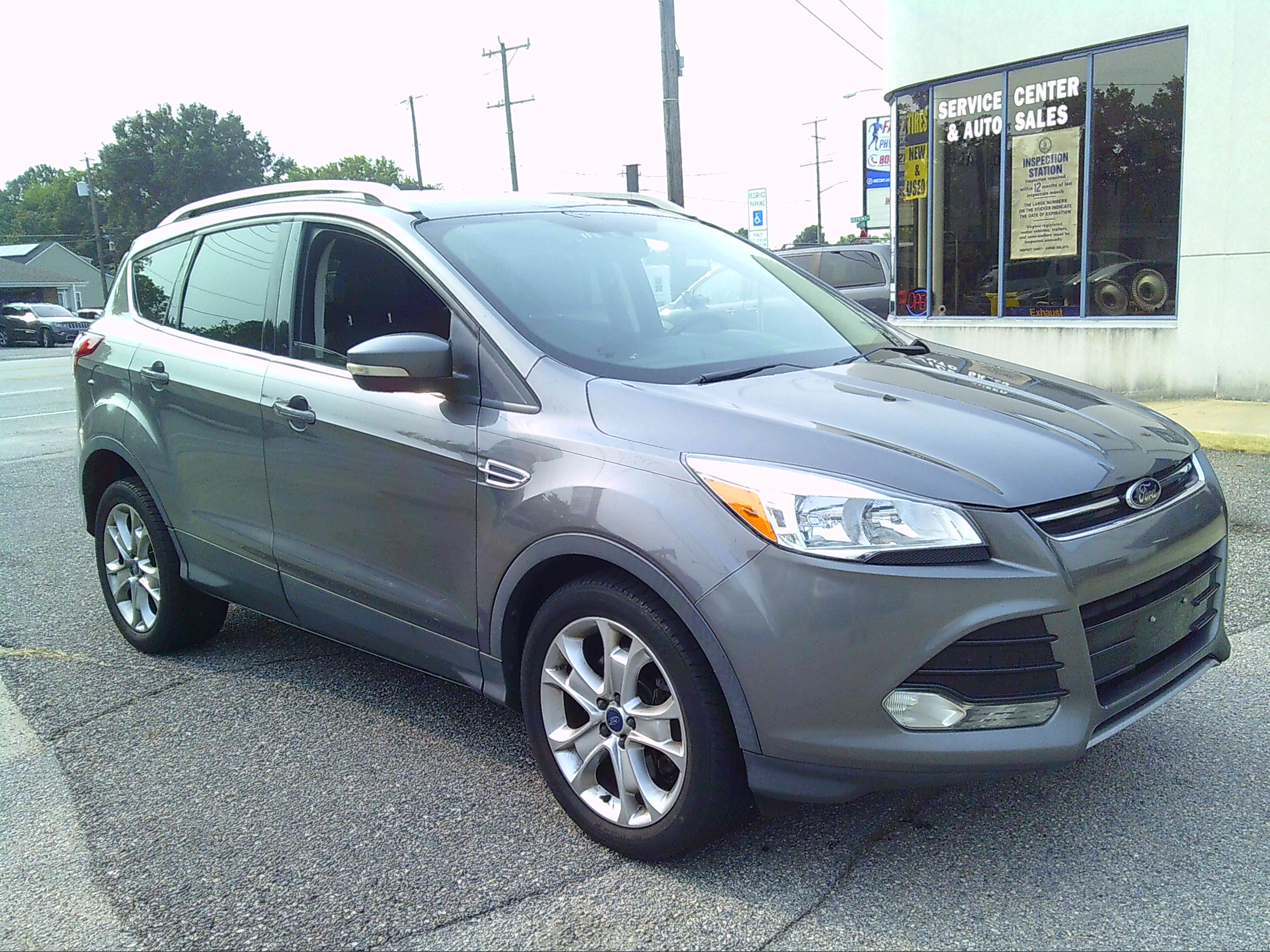 Used 2014 Ford Escape 4WD Titanium image 1