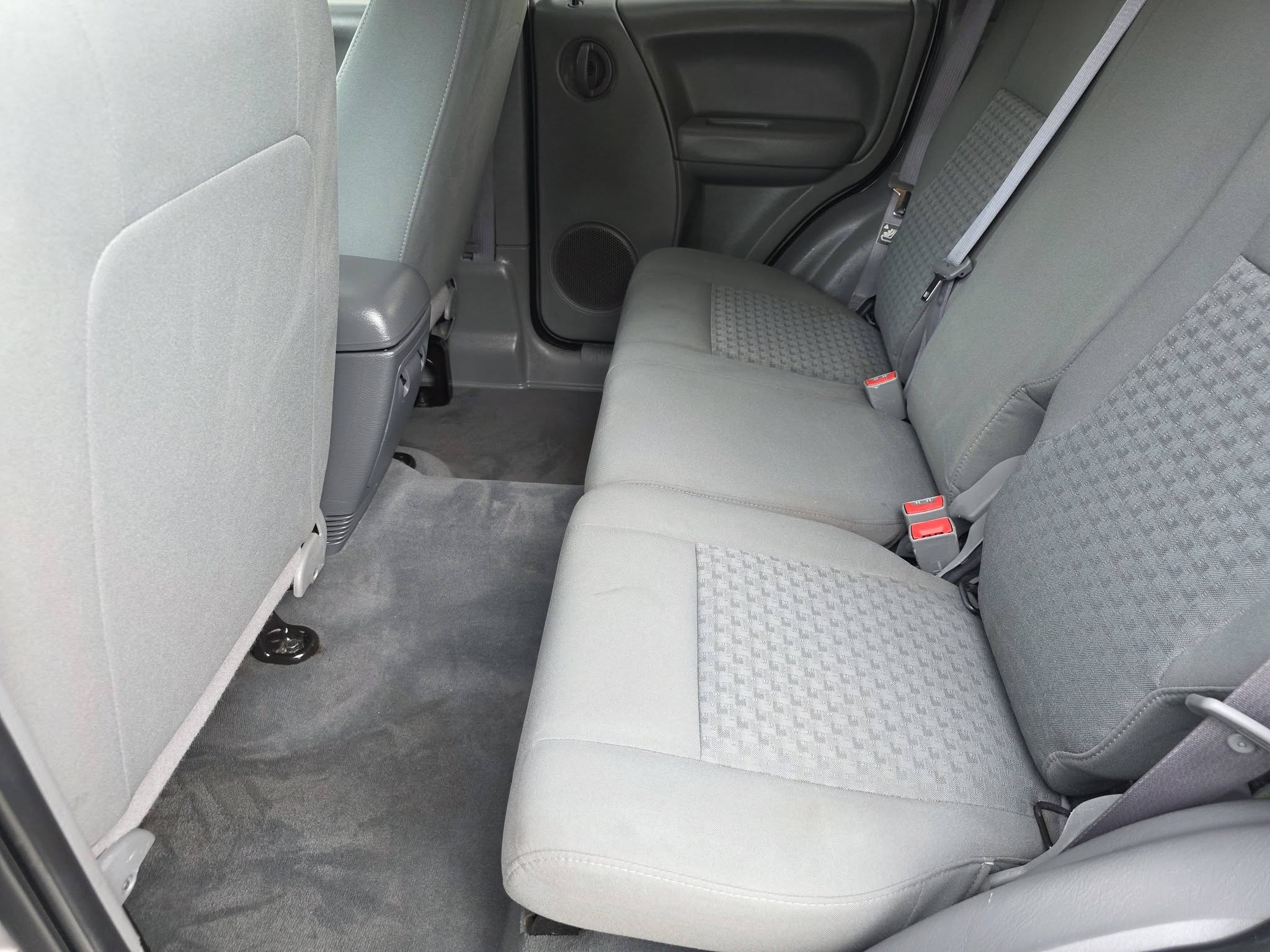 Used 2006 Jeep Liberty 4WD Sport image 16