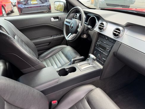 Used 2005 Ford Mustang GT image 19