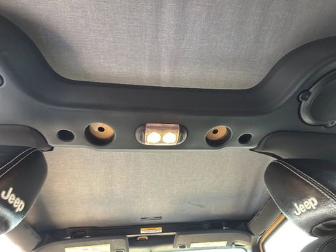 Used 2013 Jeep Wrangler Unlimited Sport image 23