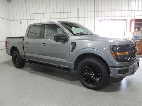 Used 2024 Ford F150 Sport image 11