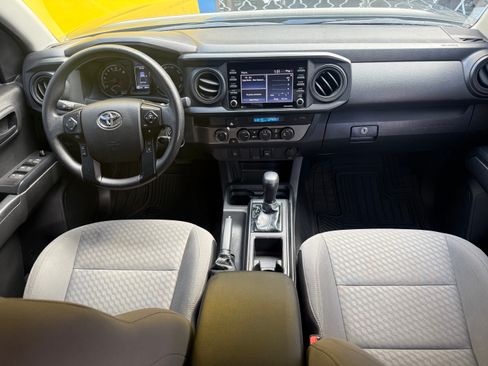 Used 2023 Toyota Tacoma image 2