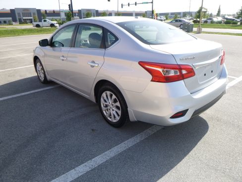 Used 2019 Nissan Sentra SV FWD image 8