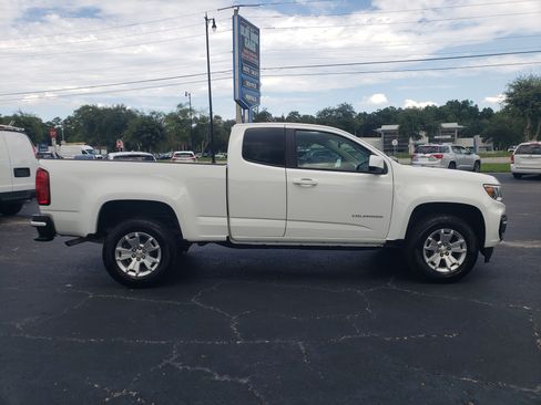 Used 2022 Chevrolet Colorado 2WD Extended Cab LT image 7