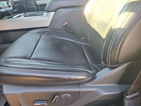 Used 2017 Ford F350 Lariat image 16