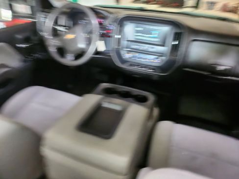 Used 2019 Chevrolet Silverado 2500 4x4 Double Cab image 6