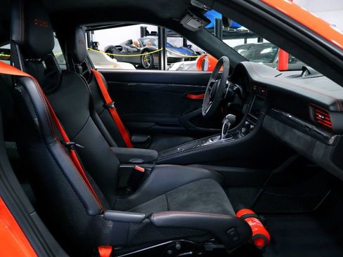 Used 2016 Porsche 911 GT3 RS image 32