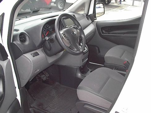 Used 2020 Nissan NV200 S FWD image 12