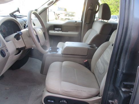 Used 2004 Ford F150 image 8