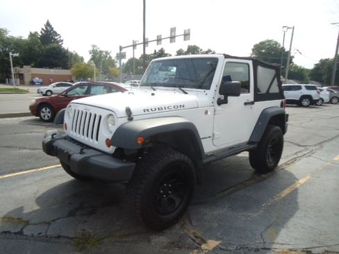 Used 2012 Jeep Wrangler 4WD Rubicon image 9
