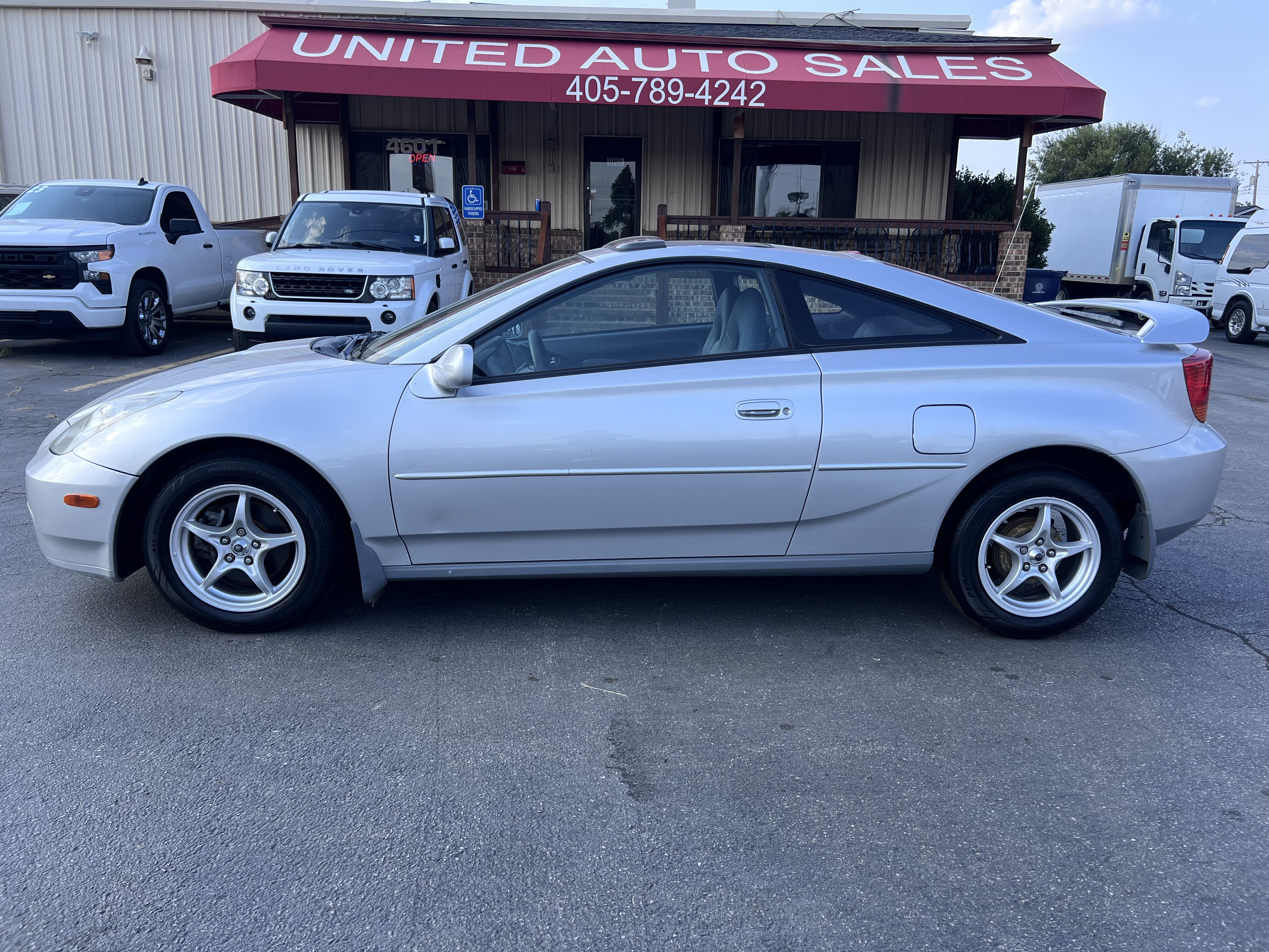 Used 2001 Toyota Celica GT FWD image 1