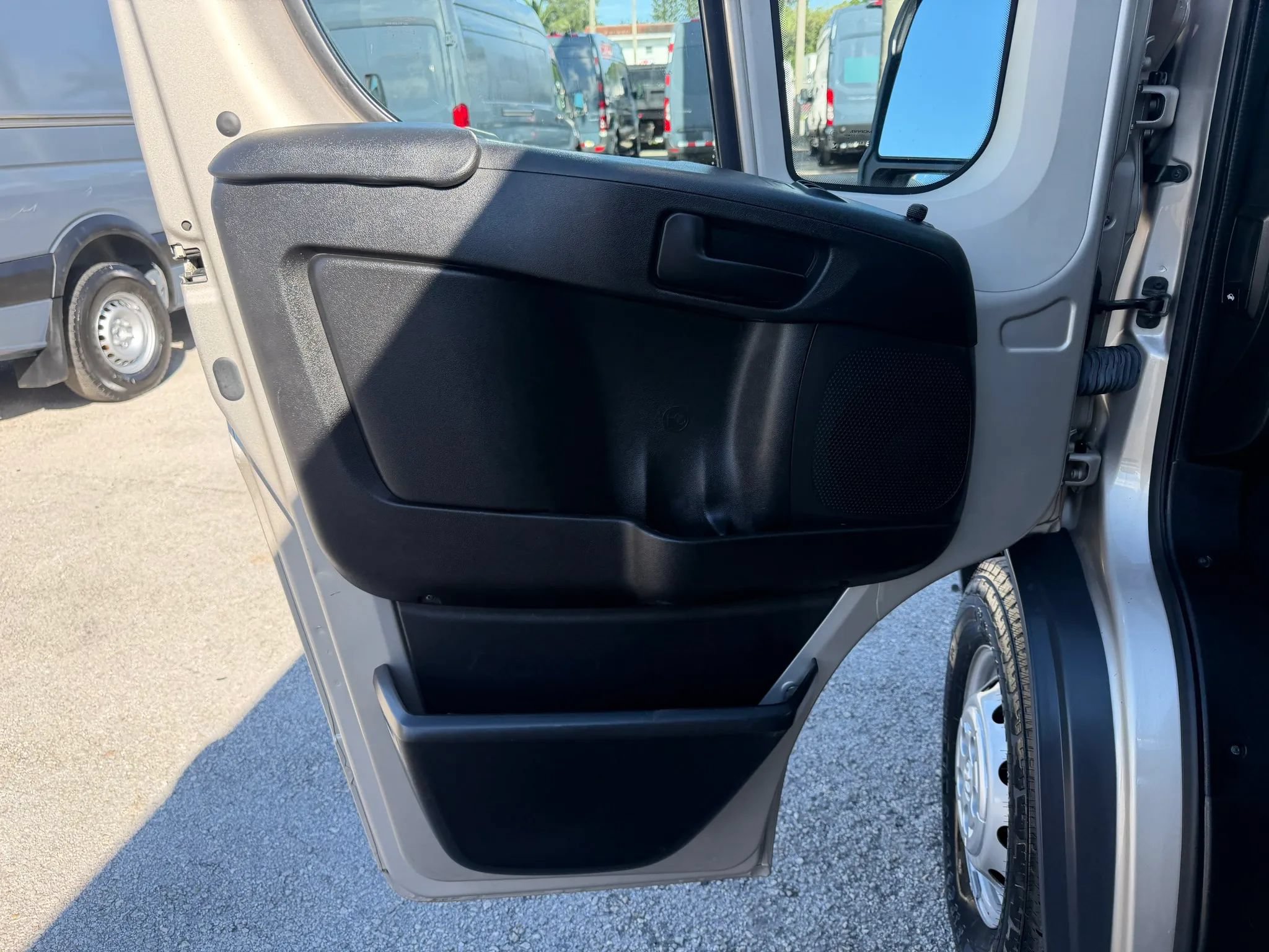 Used 2018 RAM ProMaster 1500 FWD image 13