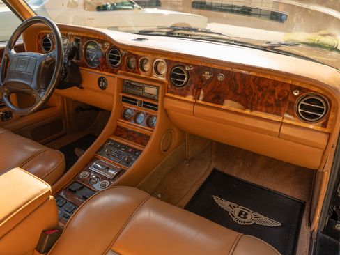 Used 1990 Bentley Continental RWD image 27