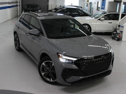 Used 2024 Audi Q4 e-tron quattro Premium Plus AWD/4WD image 13