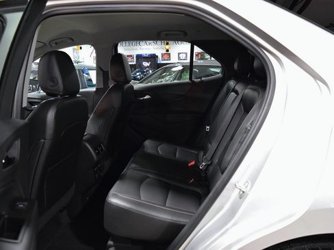 Used 2018 Chevrolet Equinox Premier image 18
