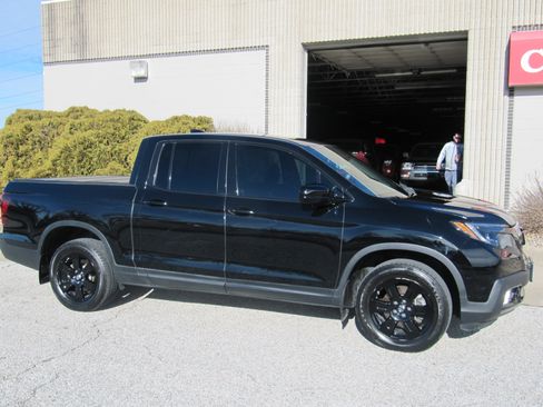 Used 2019 Honda Ridgeline Black Edition image 3