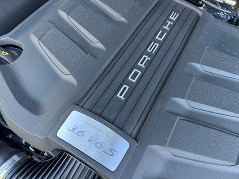 Used 2016 Porsche Cayenne S image 24