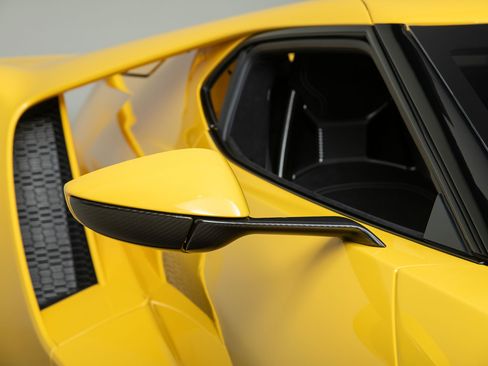 Used 2021 Ford GT Carbon Series RWD image 73