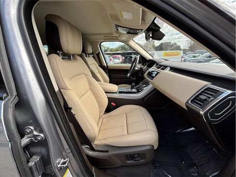 Used 2020 Land Rover Range Rover Sport SE image 44