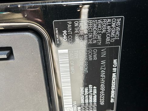 Used 2024 Mercedes-Benz Sprinter 2500 image 7