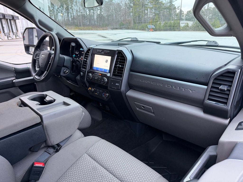 Used 2022 Ford F250 AWD/4WD image 5