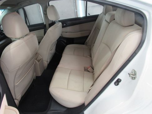 Used 2016 Subaru Legacy 2.5i Premium image 16