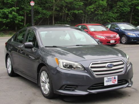 Used 2015 Subaru Legacy 2.5i Premium AWD/4WD image 11