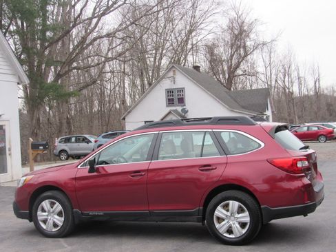 Used 2015 Subaru Outback 2.5i Premium image 4