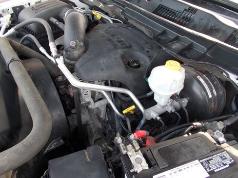 Used 2015 RAM 1500 Tradesman image 13