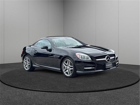 Used 2016 Mercedes-Benz SLK 350 image 1