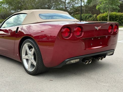 Used 2006 Chevrolet Corvette Convertible RWD image 49