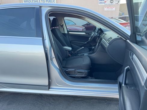 Used 2016 Volkswagen Passat 1.8T S image 17