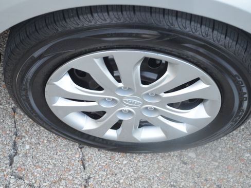 Used 2012 Kia Forte EX Sedan FWD image 23
